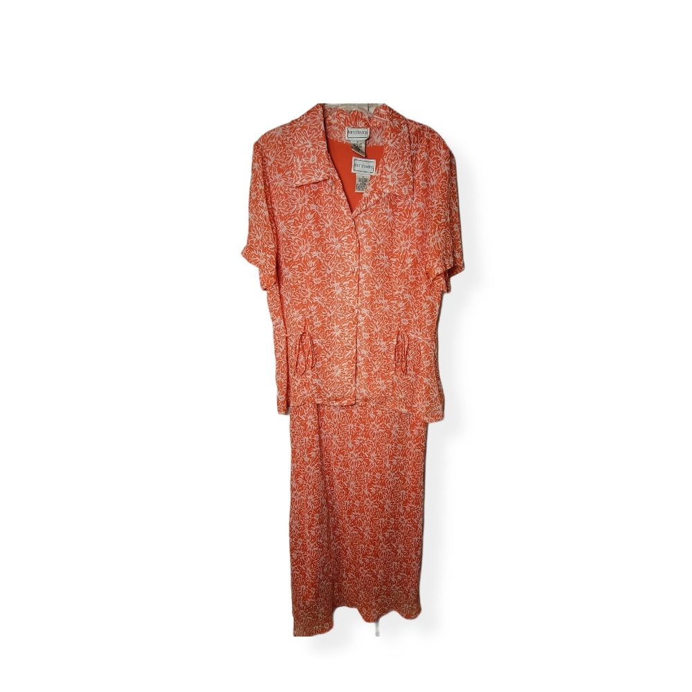 Karin Stevens dress